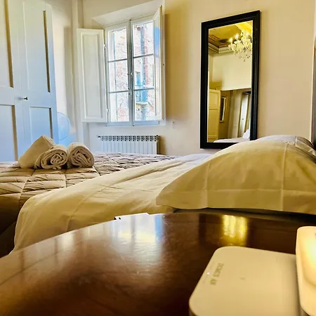Apartament Domus An- Two Bedrooms -antique And Historical Siena